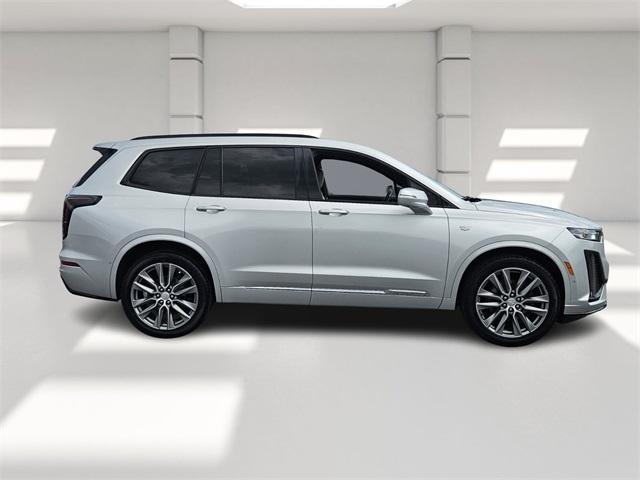 used 2020 Cadillac XT6 car, priced at $25,571