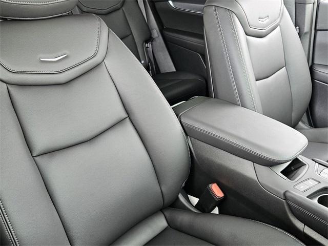 new 2025 Cadillac XT6 car, priced at $48,940