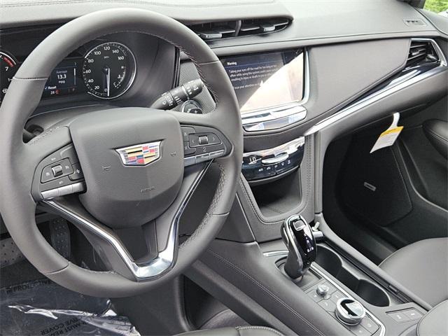 new 2025 Cadillac XT6 car, priced at $44,493