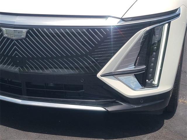 new 2025 Cadillac LYRIQ car, priced at $62,715
