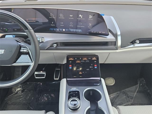 new 2026 Cadillac VISTIQ car, priced at $71,998