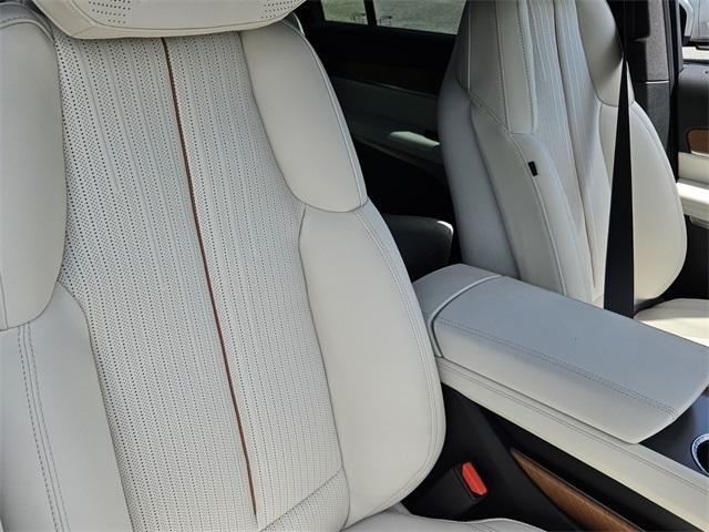 new 2026 Cadillac VISTIQ car, priced at $77,715