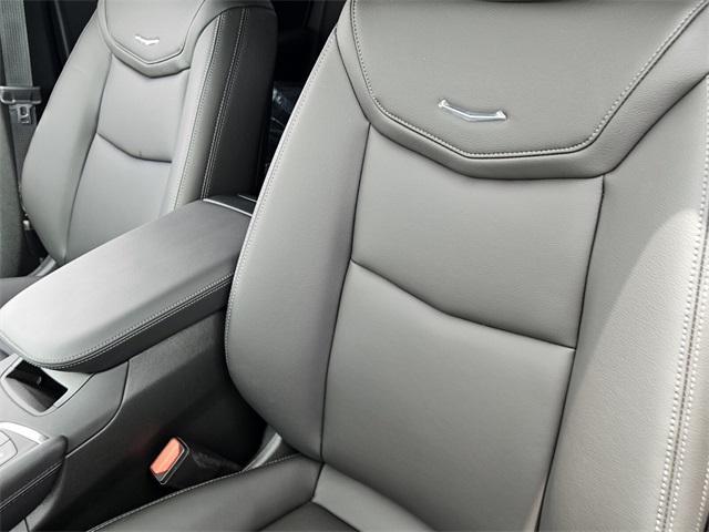 new 2025 Cadillac XT5 car, priced at $45,714