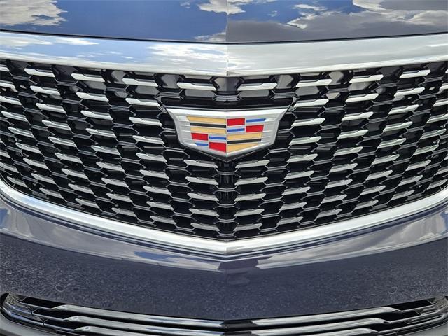 new 2025 Cadillac XT5 car, priced at $45,714