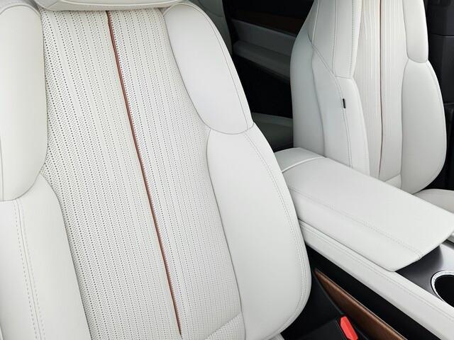 new 2026 Cadillac VISTIQ car, priced at $79,514