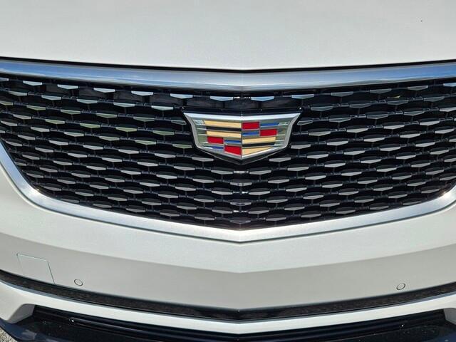 used 2023 Cadillac XT6 car, priced at $35,434