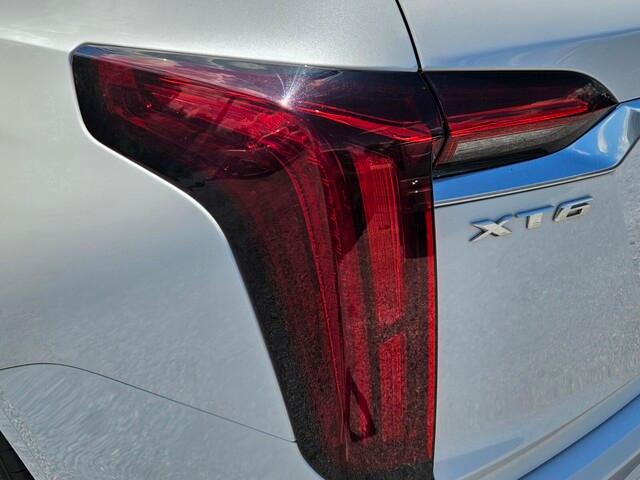 used 2023 Cadillac XT6 car, priced at $35,434