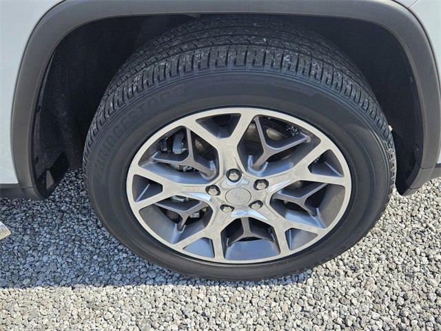 used 2021 Jeep Grand Cherokee car, priced at $28,500