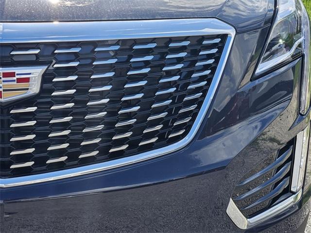 new 2025 Cadillac XT5 car, priced at $45,714