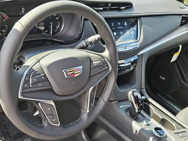 new 2025 Cadillac XT5 car, priced at $48,410