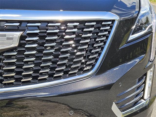 new 2025 Cadillac XT5 car, priced at $48,410