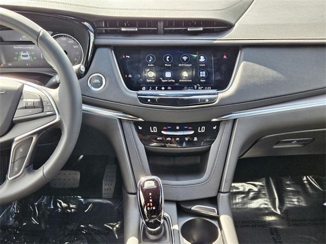 new 2025 Cadillac XT5 car, priced at $48,410
