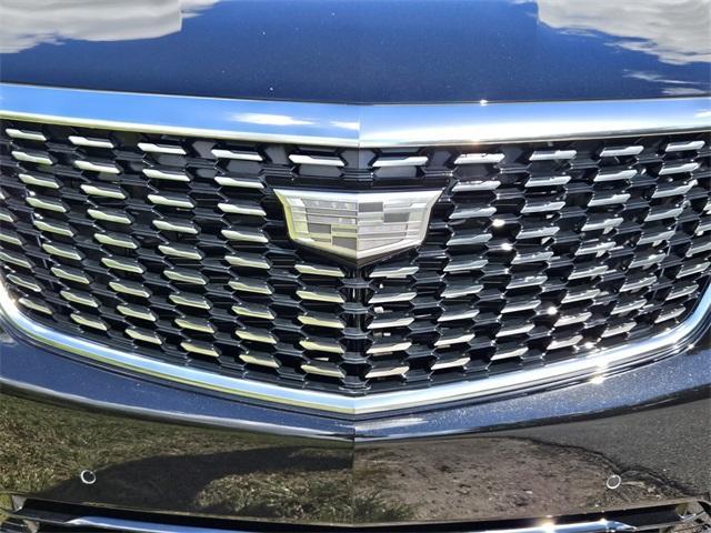 new 2025 Cadillac XT5 car, priced at $48,410