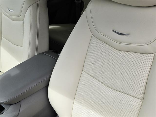 new 2025 Cadillac XT5 car, priced at $56,790