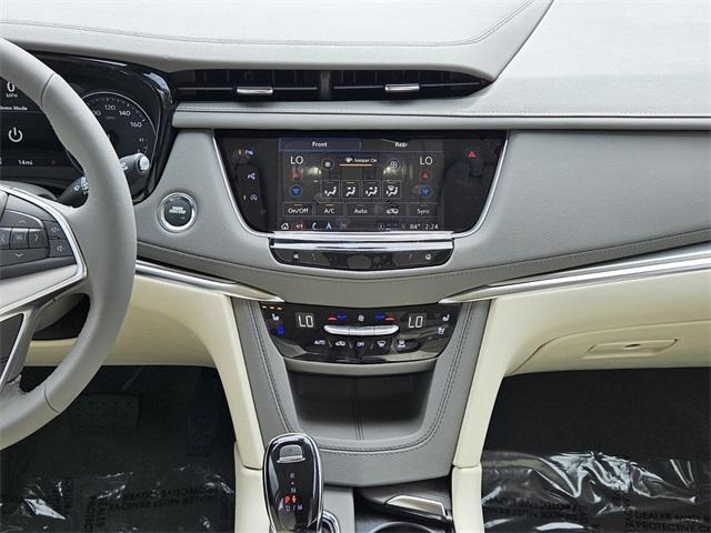 new 2025 Cadillac XT5 car, priced at $56,790