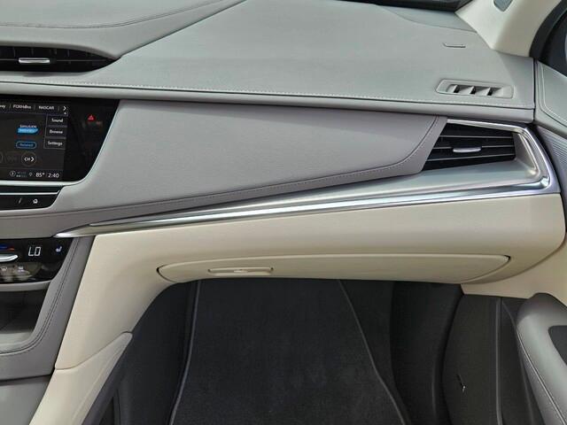 used 2025 Cadillac XT5 car, priced at $46,987
