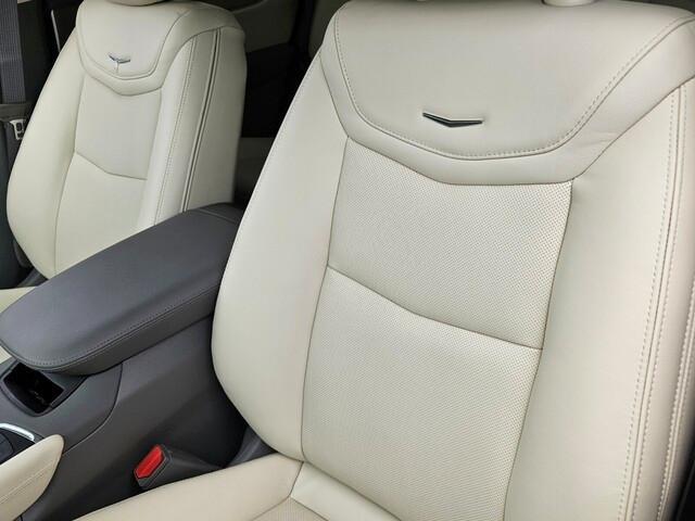 used 2025 Cadillac XT5 car, priced at $46,987