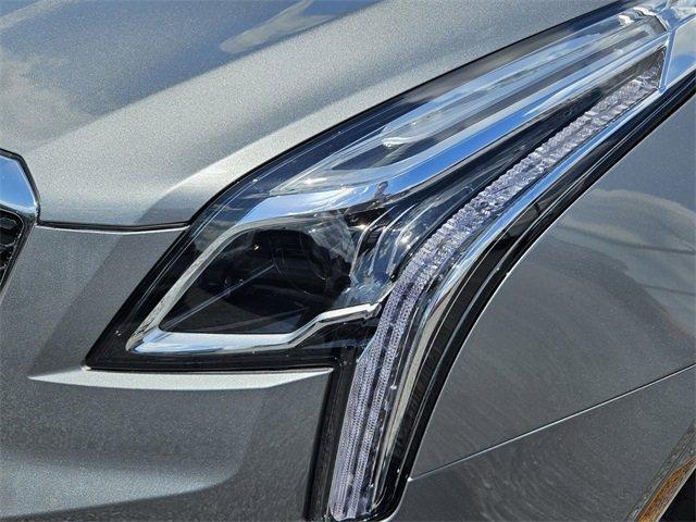 new 2025 Cadillac XT5 car, priced at $51,090