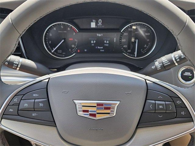 new 2025 Cadillac XT5 car, priced at $51,090