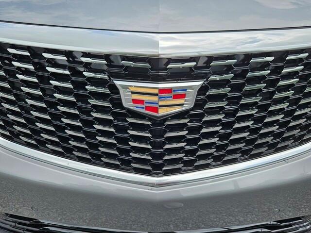 used 2025 Cadillac XT5 car, priced at $46,987