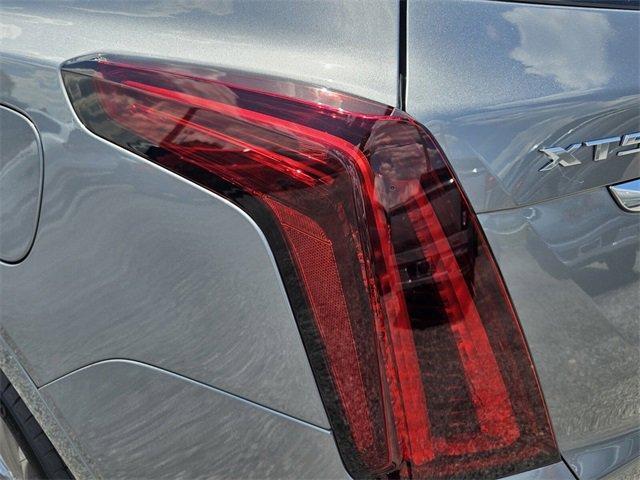 new 2025 Cadillac XT5 car, priced at $51,090
