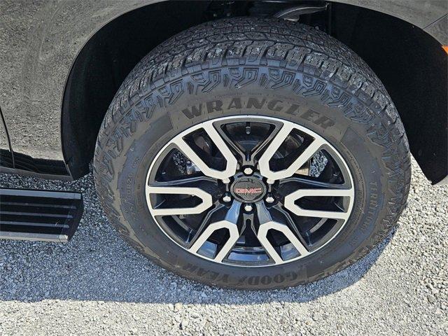 used 2024 GMC Yukon car, priced at $68,498