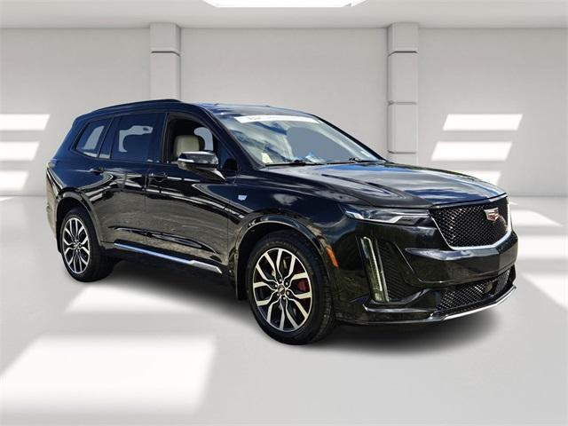 used 2023 Cadillac XT6 car, priced at $42,997