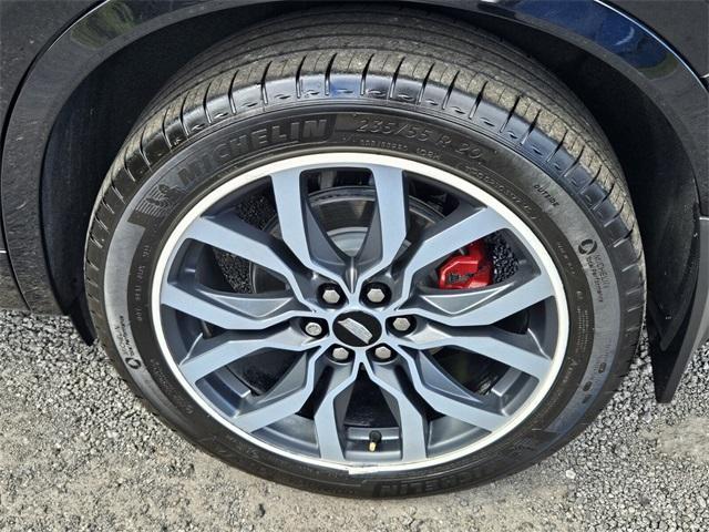 used 2023 Cadillac XT6 car, priced at $42,997