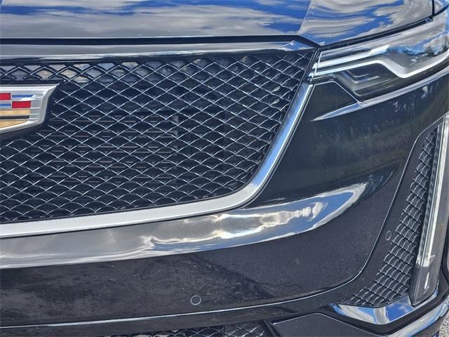used 2023 Cadillac XT6 car, priced at $42,997