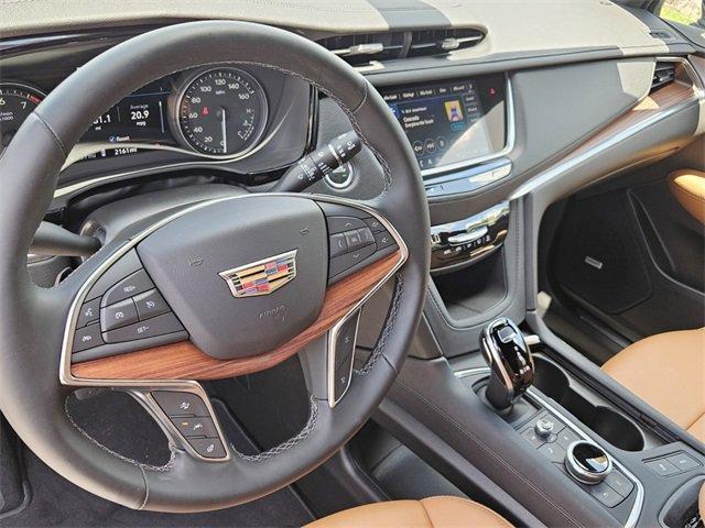 used 2025 Cadillac XT5 car, priced at $49,994