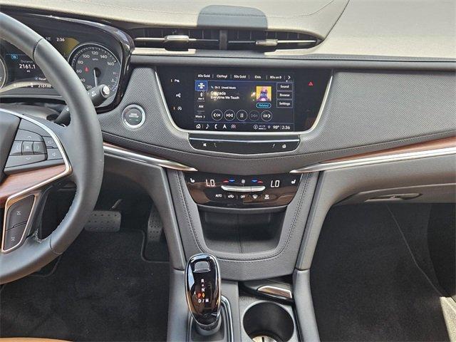 used 2025 Cadillac XT5 car, priced at $49,994