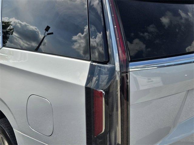 used 2023 Cadillac Escalade ESV car, priced at $72,998
