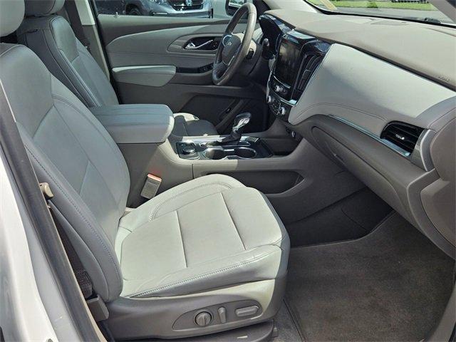 used 2021 Chevrolet Traverse car, priced at $24,219