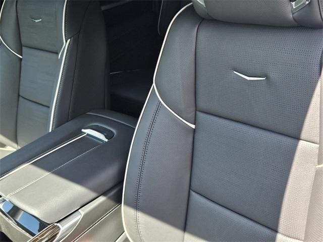 new 2025 Cadillac Escalade ESV car, priced at $114,039