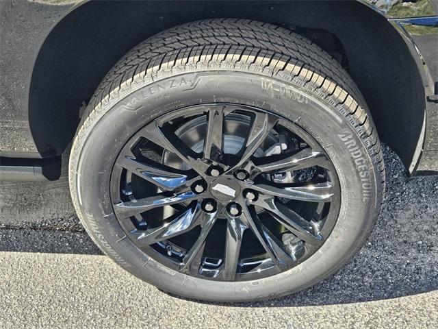 new 2025 Cadillac Escalade ESV car, priced at $114,039