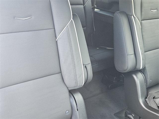 new 2025 Cadillac Escalade ESV car, priced at $114,039