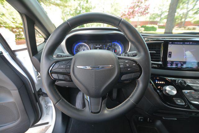 used 2018 Chrysler Pacifica car, priced at $21,650