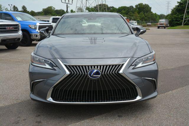 used 2019 Lexus ES 300h car, priced at $31,700
