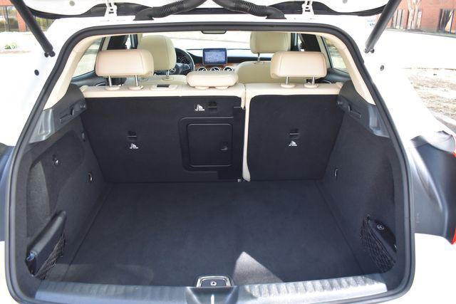 used 2020 Mercedes-Benz GLA 250 car, priced at $21,700
