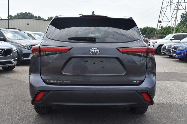 used 2021 Toyota Highlander car, priced at $30,990