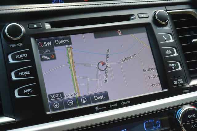 used 2019 Toyota Highlander car, priced at $25,580