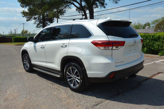 used 2019 Toyota Highlander car, priced at $25,580