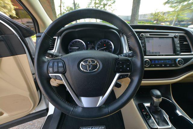 used 2019 Toyota Highlander car, priced at $25,580