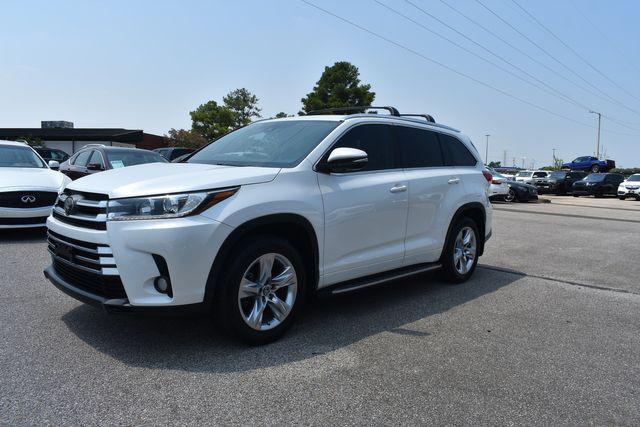 used 2017 Toyota Highlander car, priced at $22,890