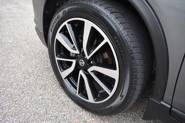used 2018 Nissan Rogue car, priced at $17,990