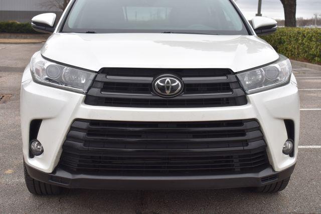 used 2018 Toyota Highlander car, priced at $22,990