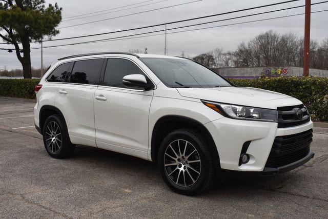 used 2018 Toyota Highlander car, priced at $22,990