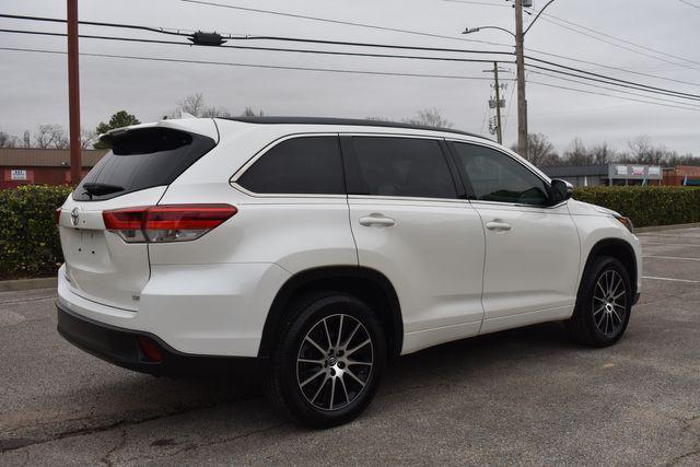 used 2018 Toyota Highlander car, priced at $22,990