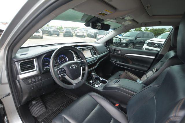 used 2019 Toyota Highlander car, priced at $22,750