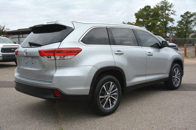 used 2019 Toyota Highlander car, priced at $22,750